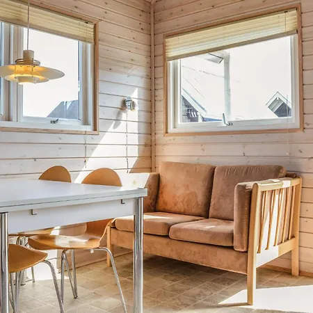 16 * Thyborøn